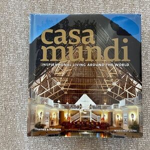 Casa Mundi International Living Around the World book